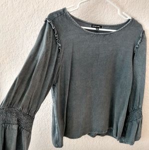 Style Envy Gray Ruffled Top